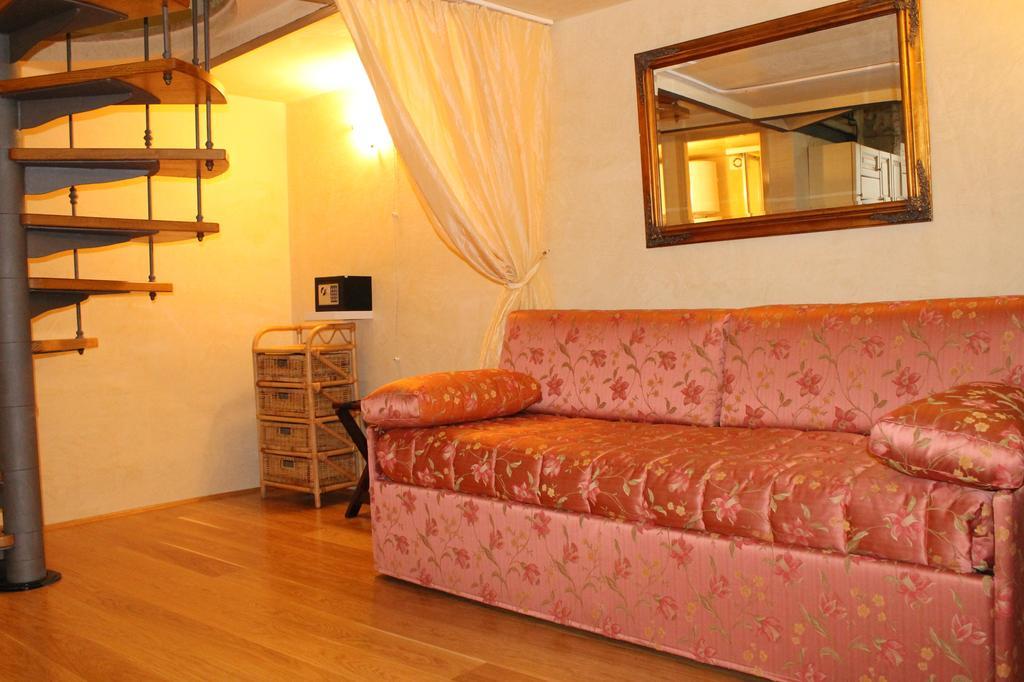 Porta Antica Centro Storico Apartment *