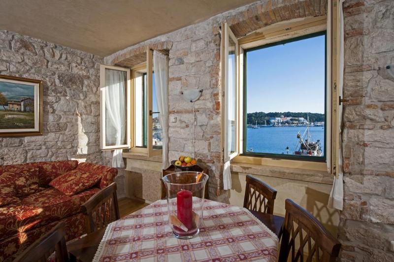 Porta Antica Centro Storico Apartment